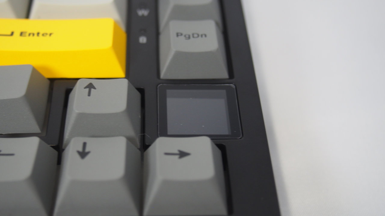 AJAZZ AK820 PROをレビュー：コトコト系メカニカルキーボード