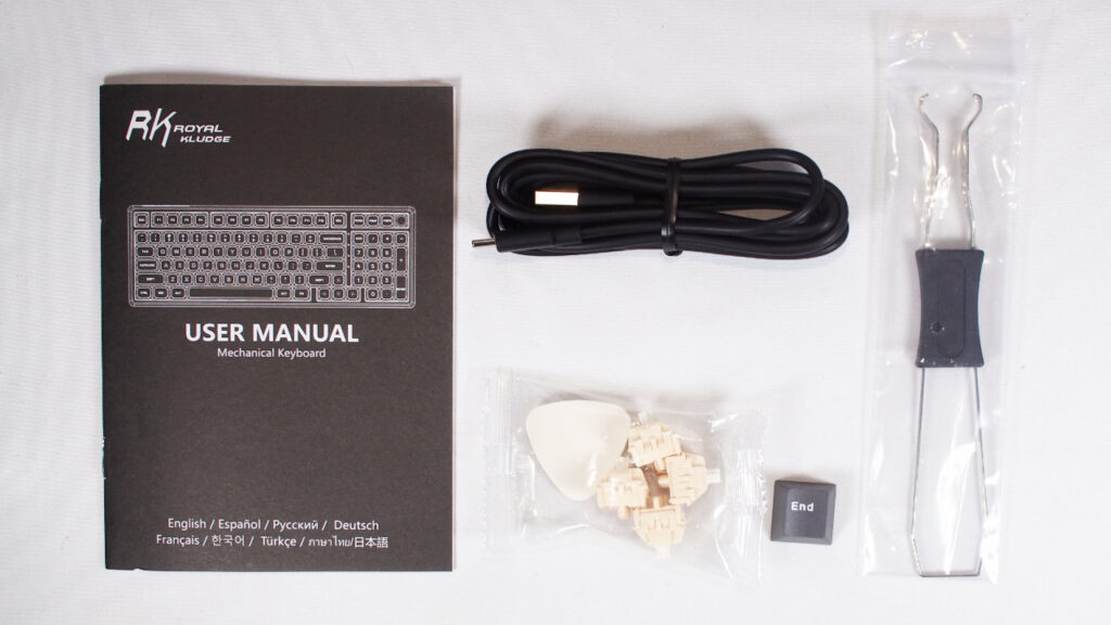 RK ROYAL KLUDGE R98 Proの付属品。