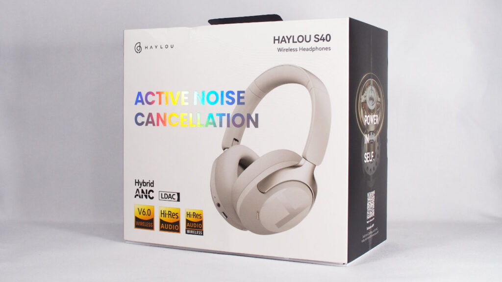 Haylou S40のパッケージ。