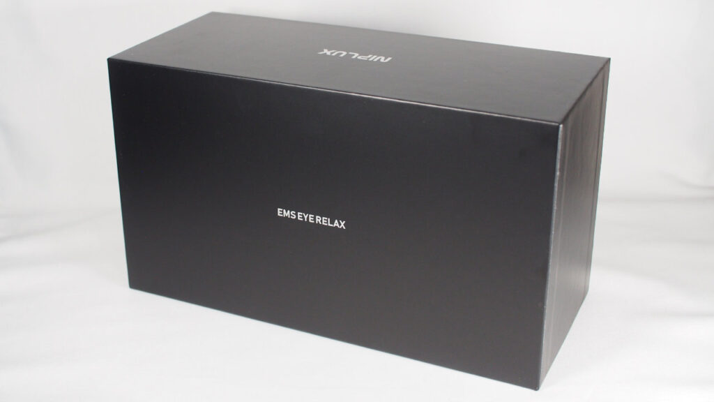 NIPLUX EMS EYE RELAXのパッケージ。