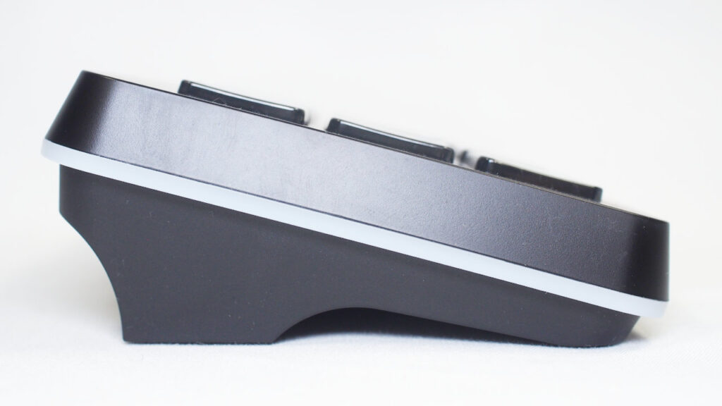 FIFINE AmpliGame D6の側面。