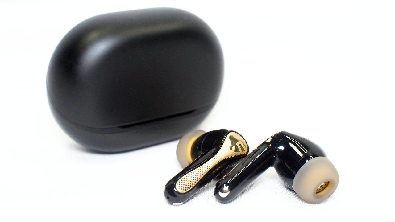 クーポンあり！SOUNDPEATS Air5 Pro+をレビュー：マイルドな高音が特徴