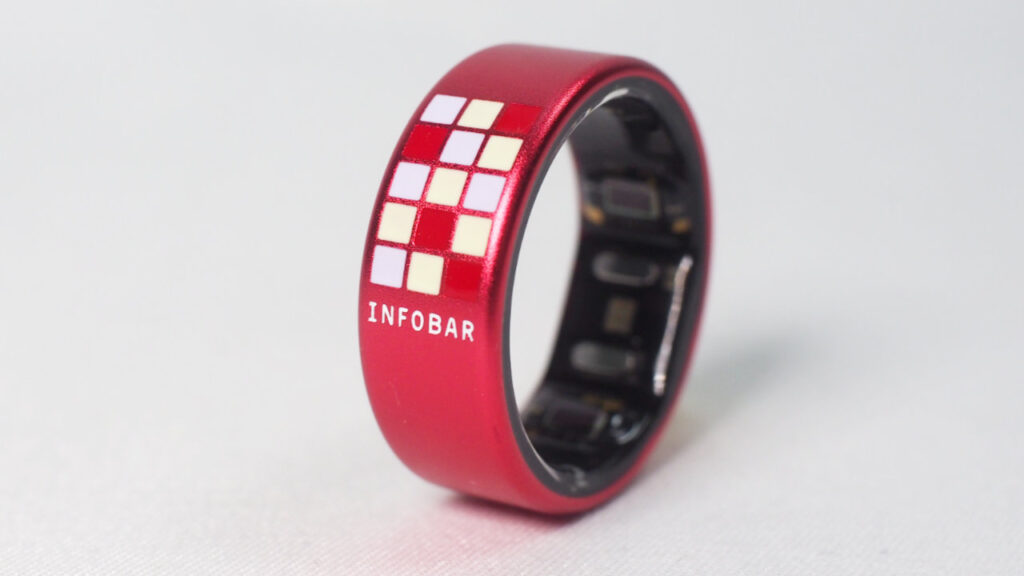 Smart Recovery Ring INFOBARコラボモデルの外観。