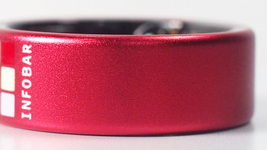 Smart Recovery Ring INFOBARコラボモデルを拡大。