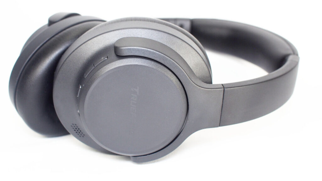 TRUEFREEHF-10の外観。