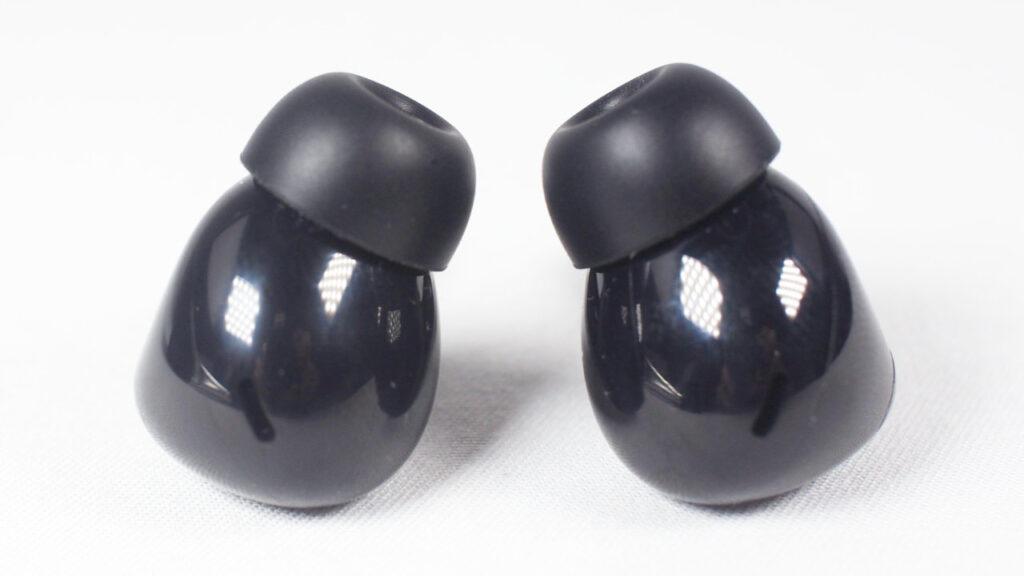 REDMI Buds 8 Liteの上部にあるベント。