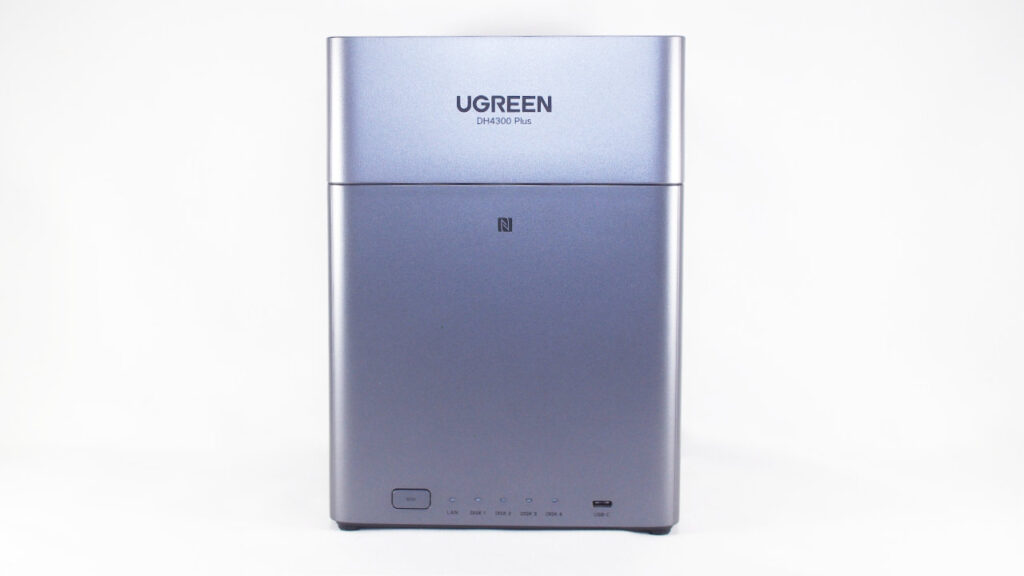 UGREEN NASync DH4300 Plusの正面。