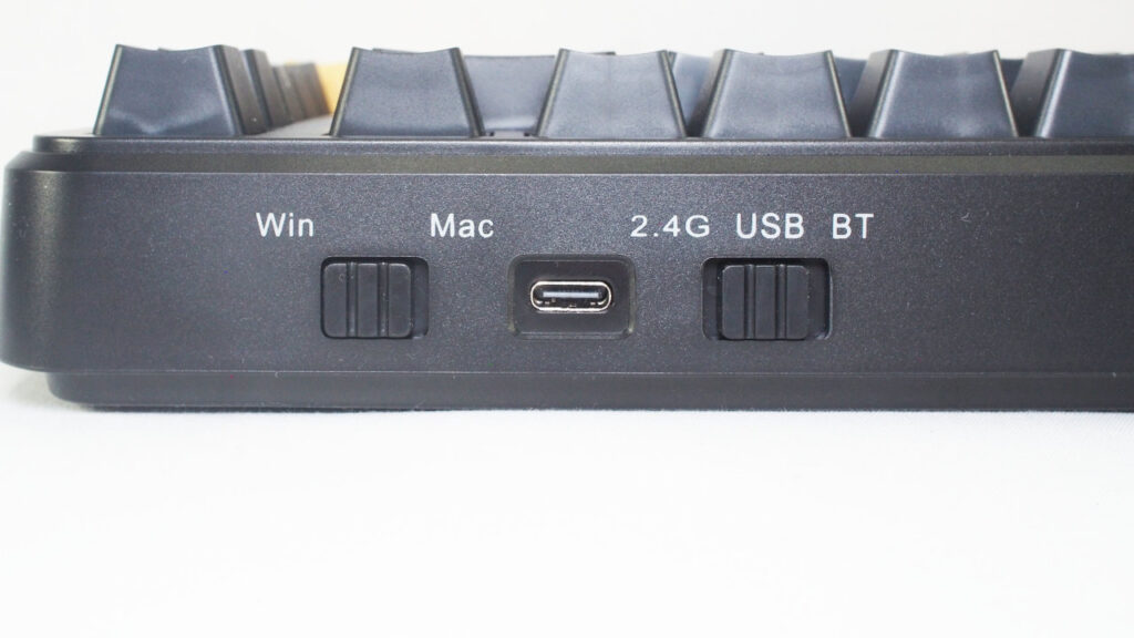 ATTACK SHARK M86の背面。