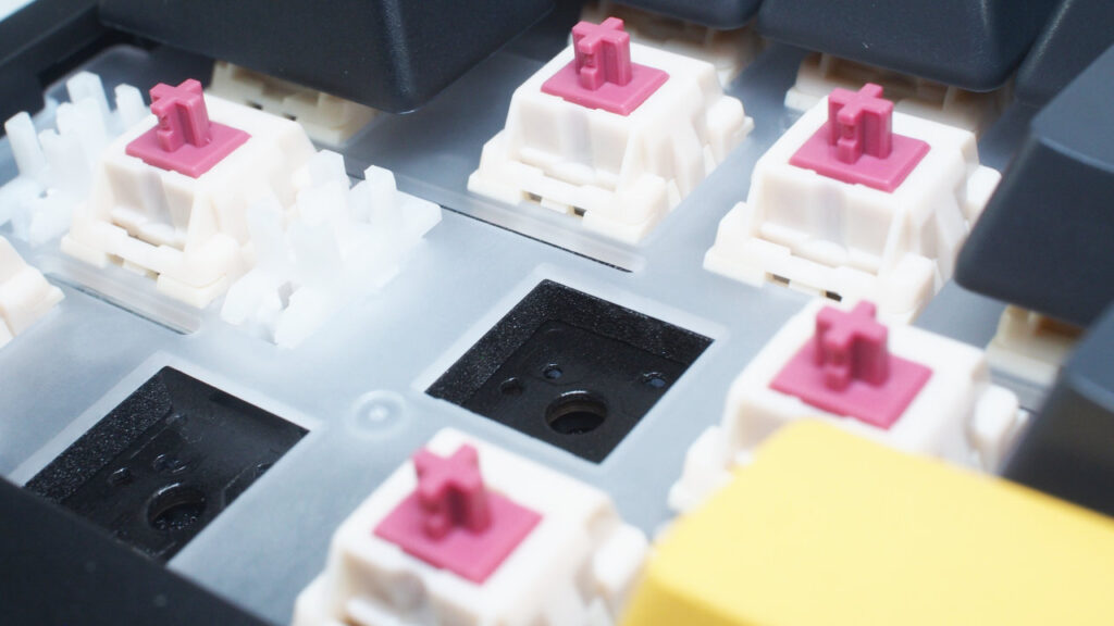 ATTACK SHARK M86のプレート。