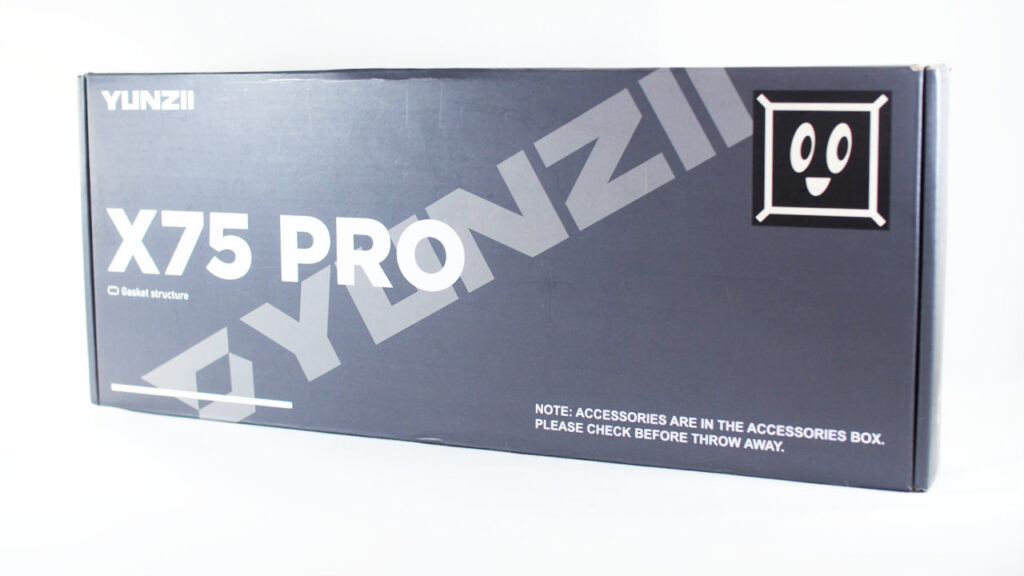 YUNZII X75 PROのパッケージ。