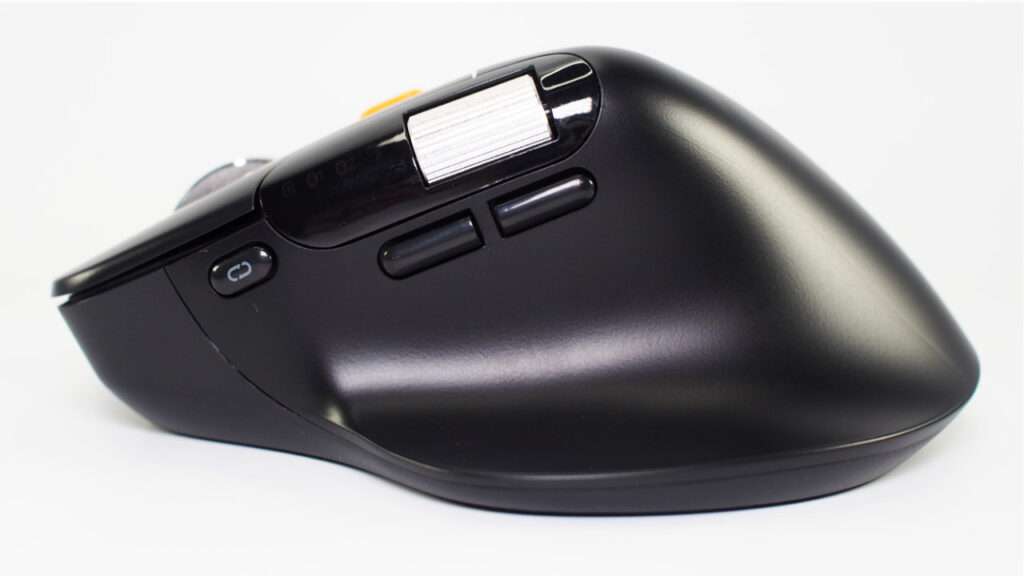 ProtoArc EM25の左側面。