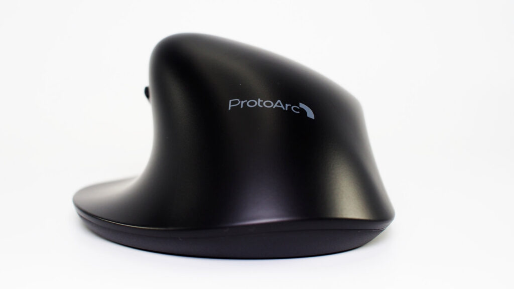 ProtoArc EM25の背面。