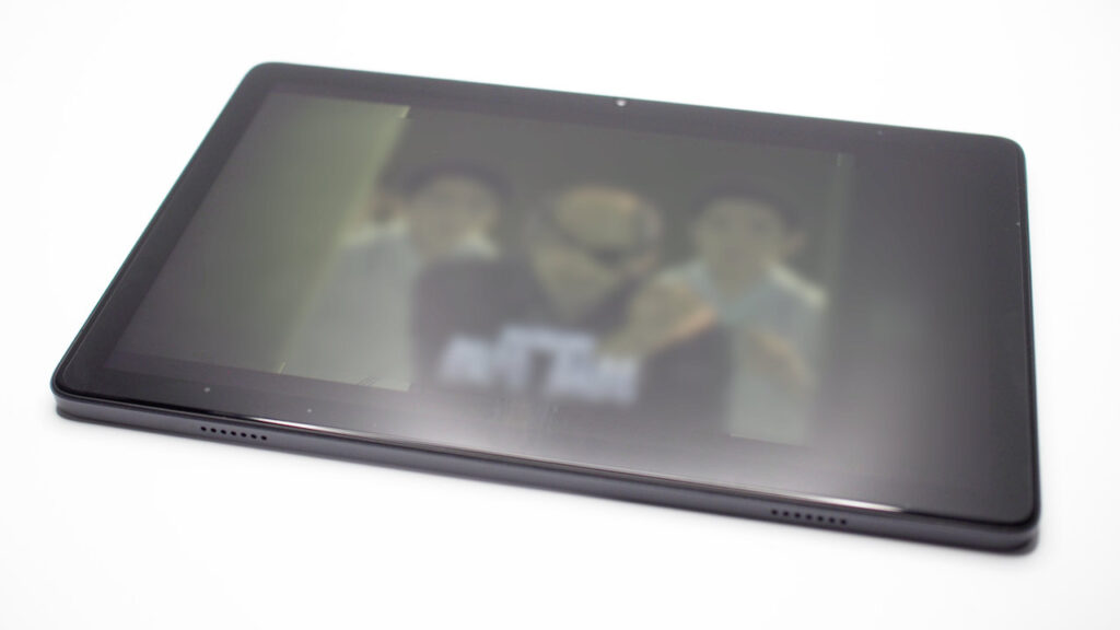 FPD CP10-J1でAmazon Primeビデオを再生したところ。