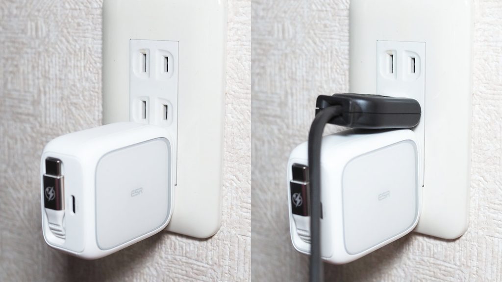 ESR Xtend 45W 巻き取り式充電器を3口コンセントに挿したところ。