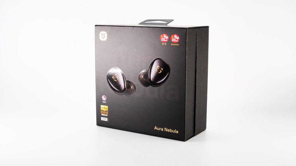 SOUNDPEATS Aura Nebulaのパッケージ。